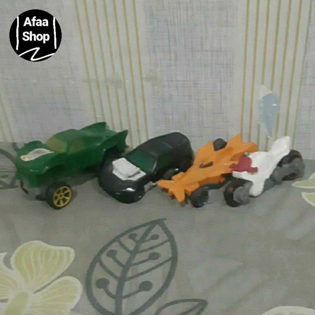 Mainan preloved happy meal mcd 2013 mobil dan motor car diecast mattel hotwheels 1 set = 4 pcs take 