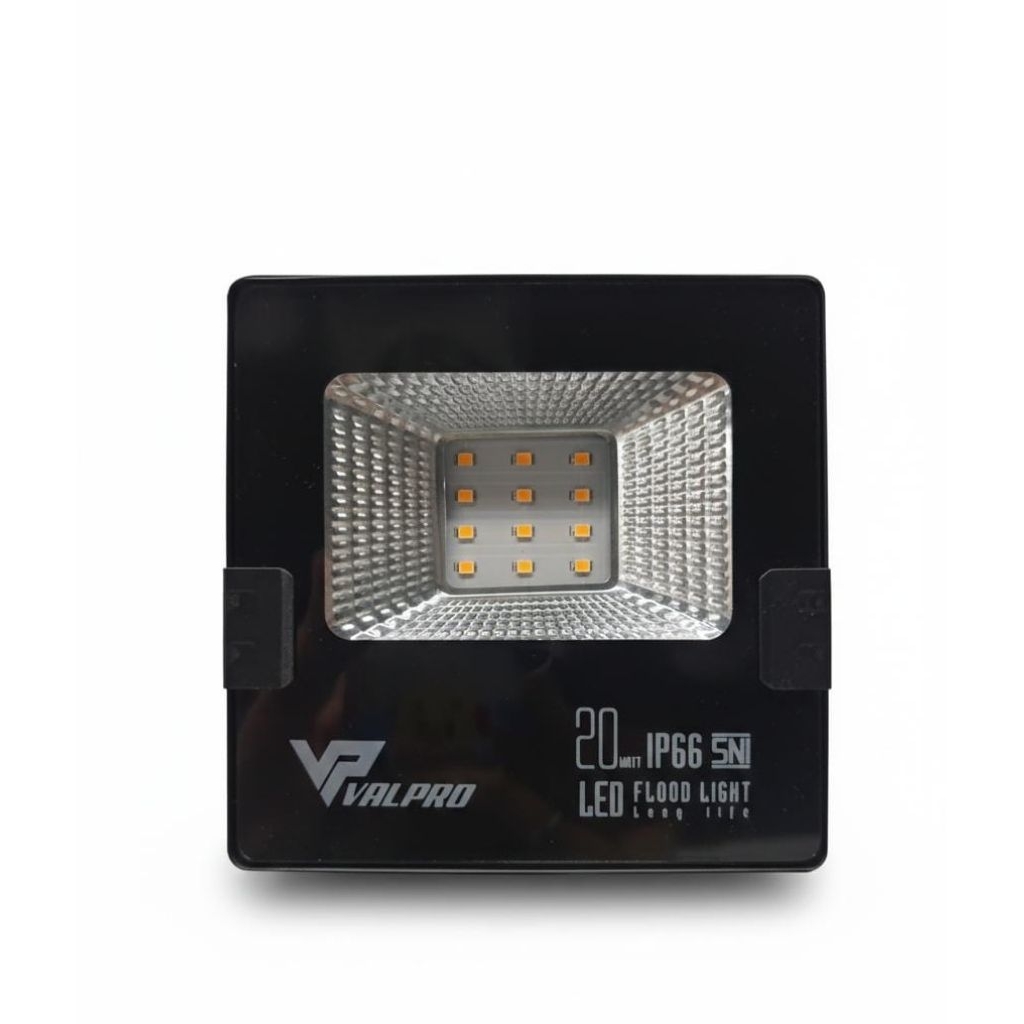 Lampu Tembak Valpro 20W LED IP66 Anti Air & Debu - Lampu Taman Outdoor SNI
