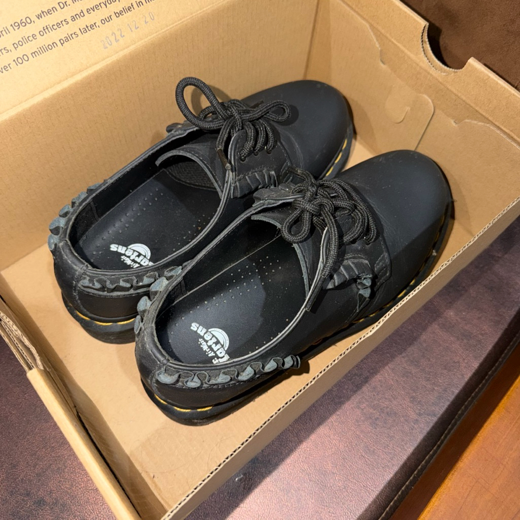 Dr. Martin shoes black nappa leather sz 37