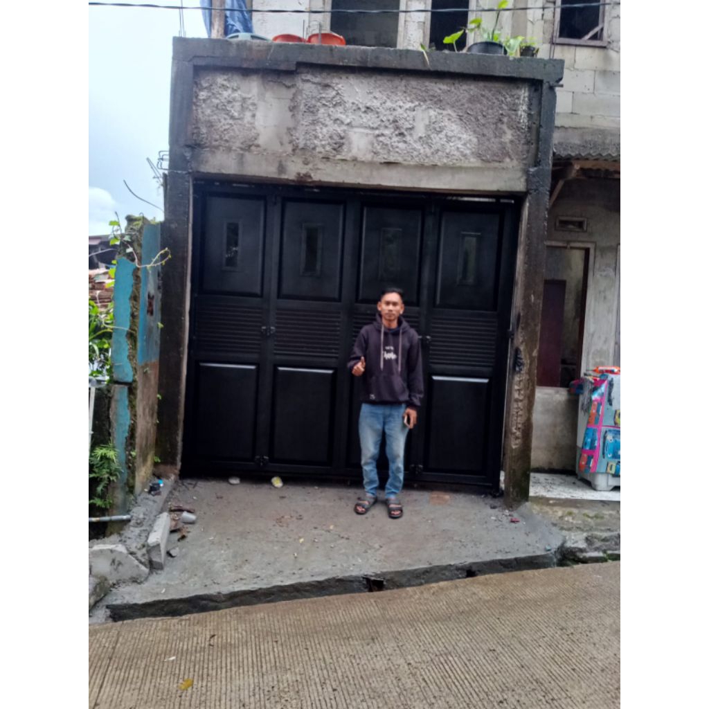 pintu garasi lipat