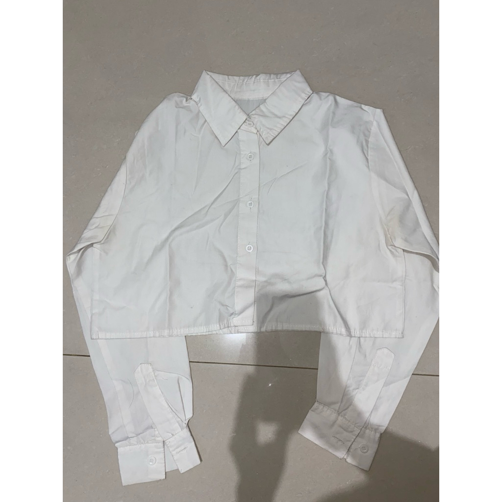 kemeja putih crop - inner
