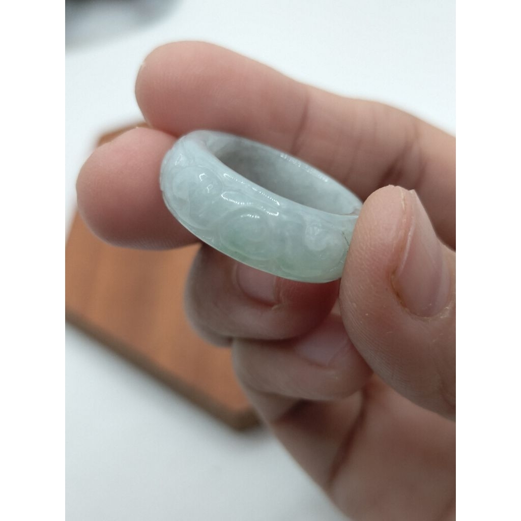 Giok Burma Ruyi Rng (jadeite jade)