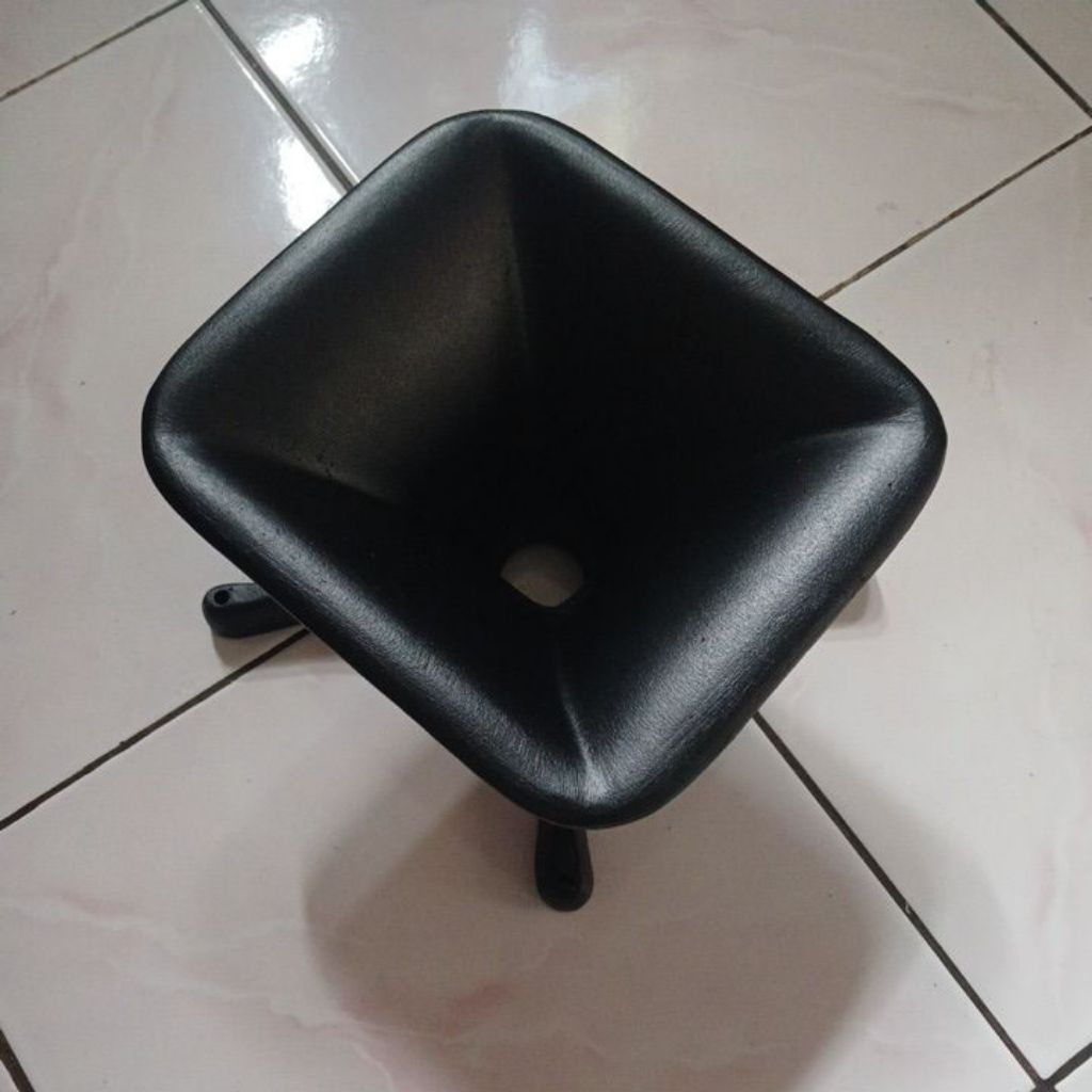 HORN Tweteer T24 untuk speaker 10inch / 12inch warna hitam