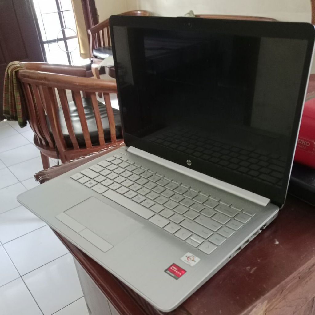 Laptop HP 14S-dk1507au