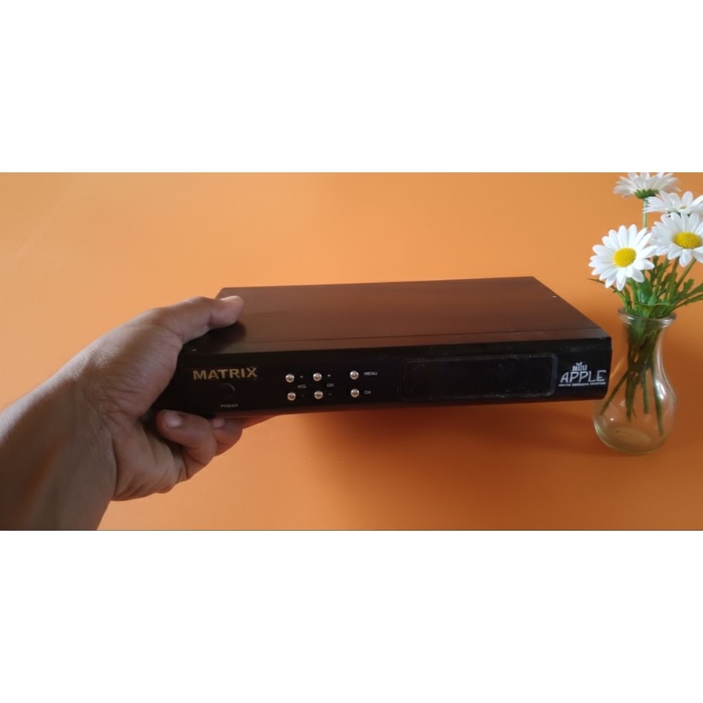 Receiver Merk Matrik Aple Bekas
