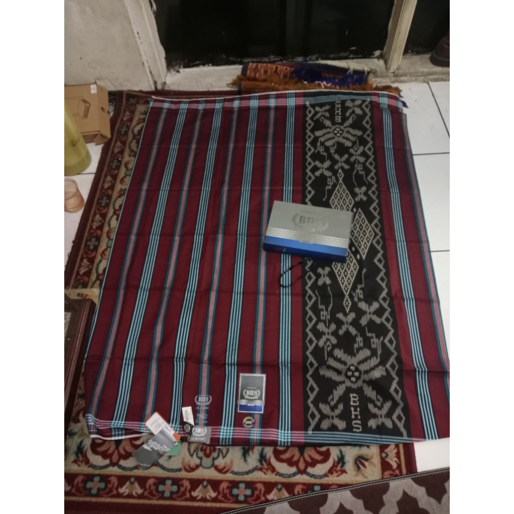 Sarung BHS classic silver ttd (baru)