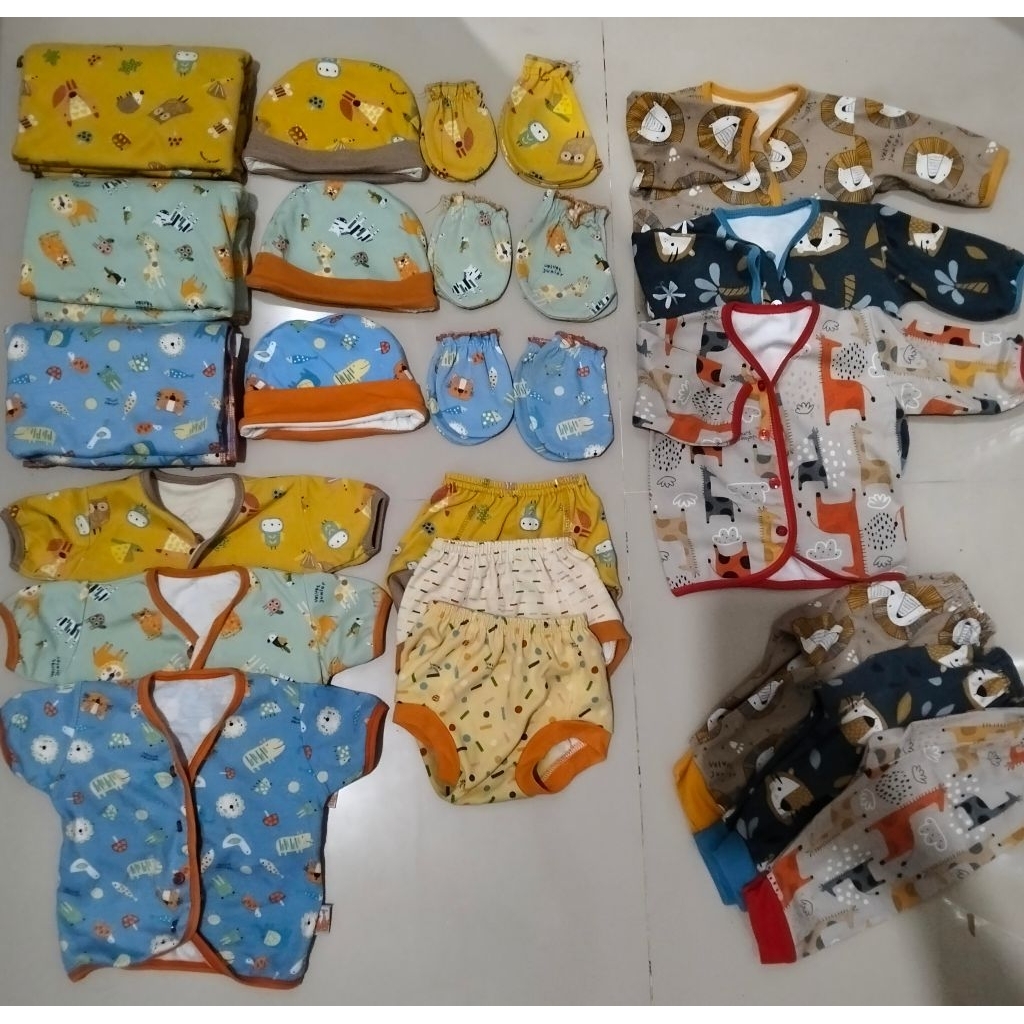 Preloved Set Velvet Junior Newborn / Perlengkapan Bayi Newborn / Baju Bayi Newborn Murah
