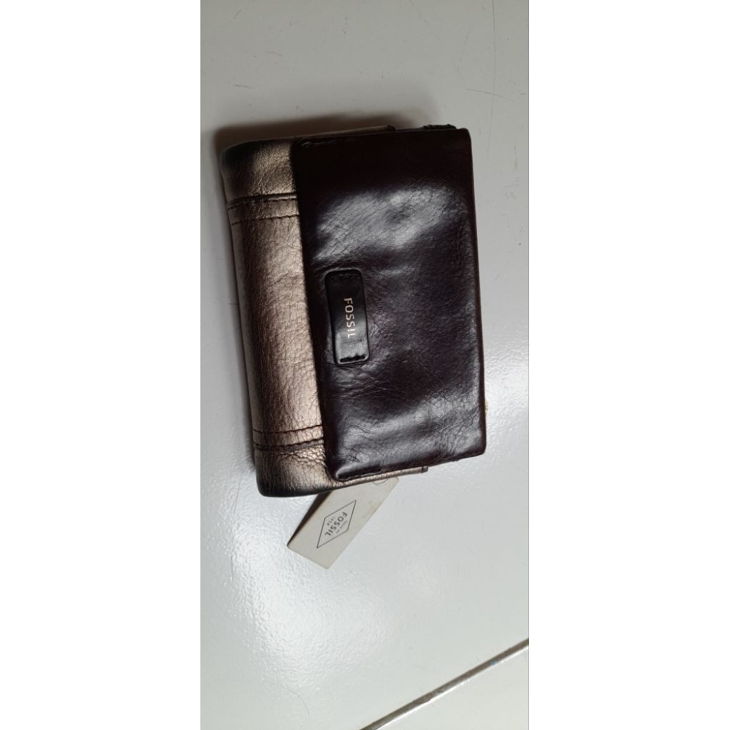 Preloved dompet trifold