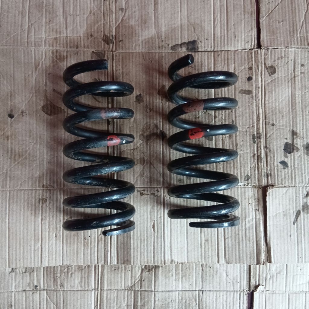 coil spring per keong L300 bensin, diesel std