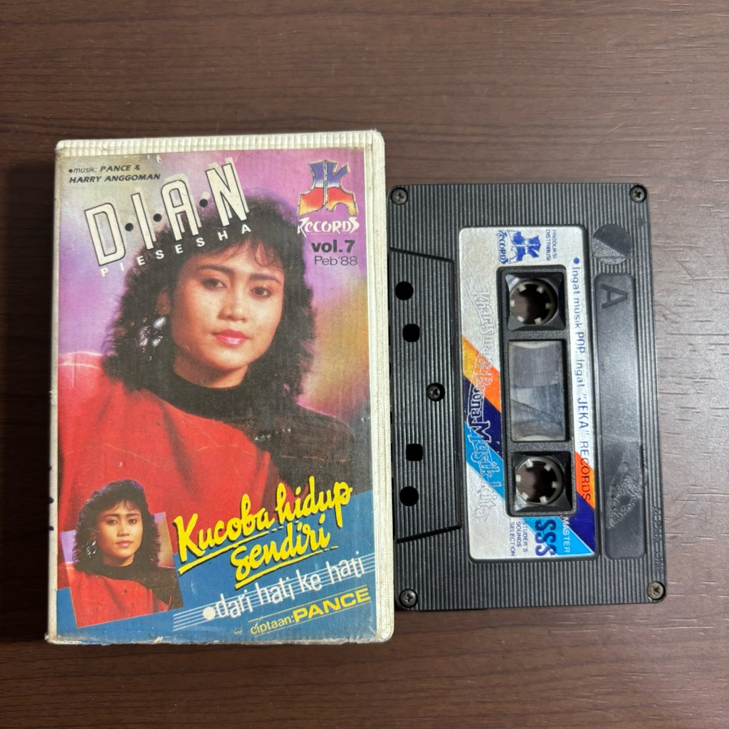 Kaset Pita Dian Piesesha Kucoba Hidup Sendiri JK Records / Pop Jadul / Pop Indonesia