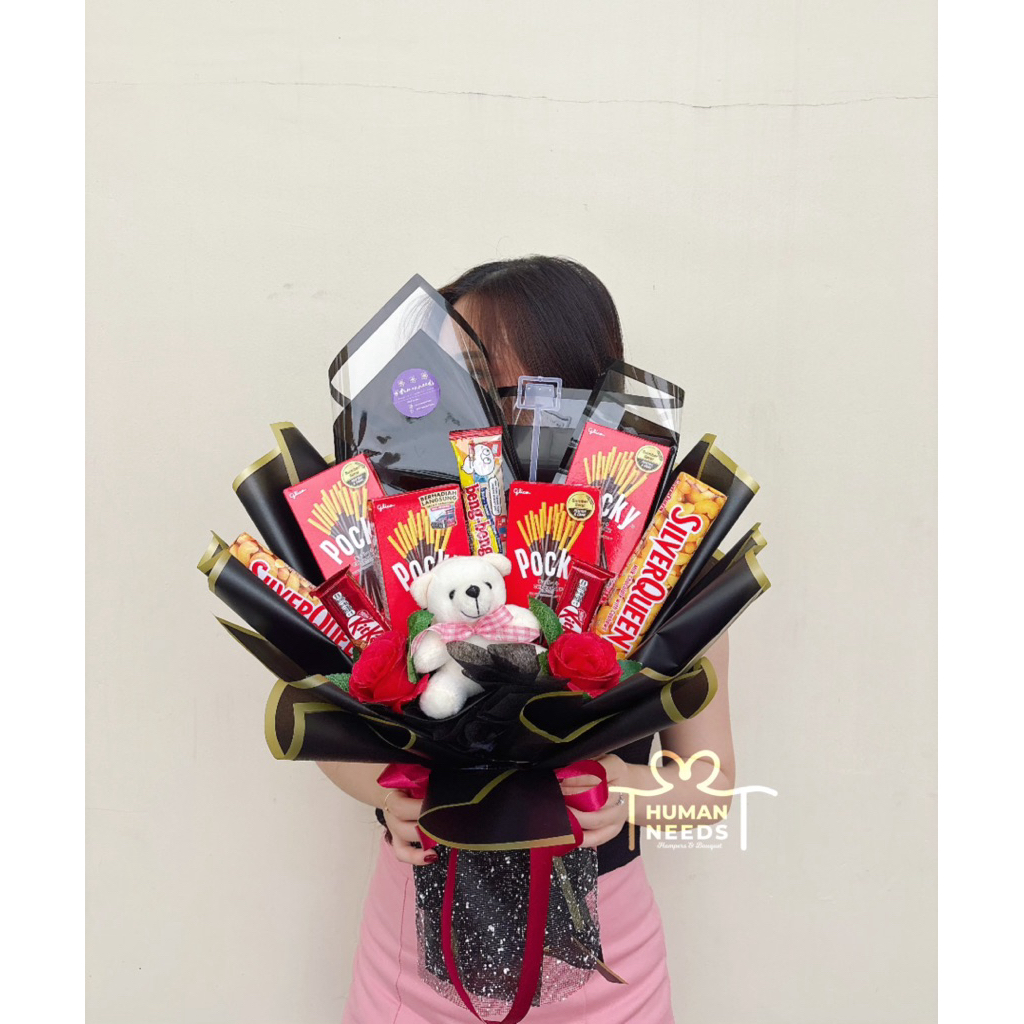 Medium bouquet 4 pocky + 2 kitkat + 2 Coklat SQ 55gr mix flowers | Buket bunga valentine Makassar