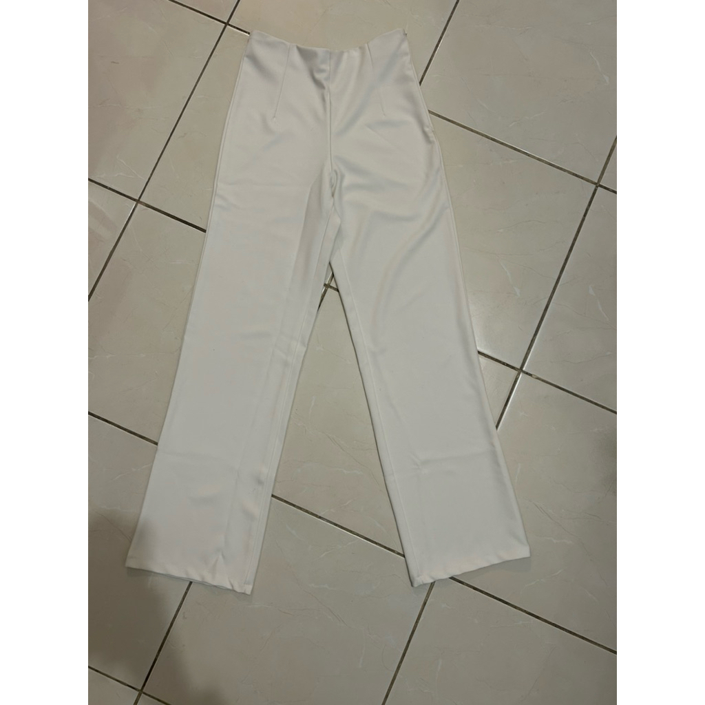 white pants celana putih - preloved