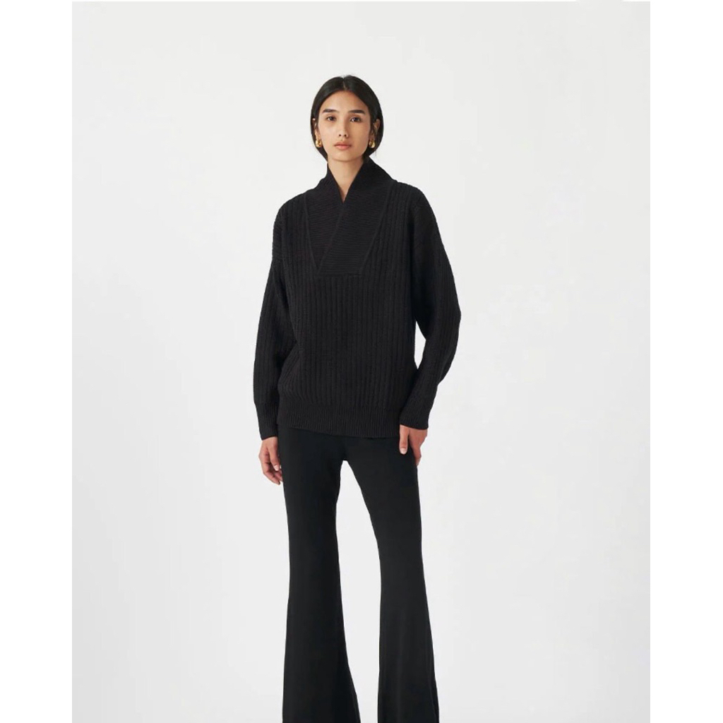 duma garland sweater black (brand new with tag) , free size