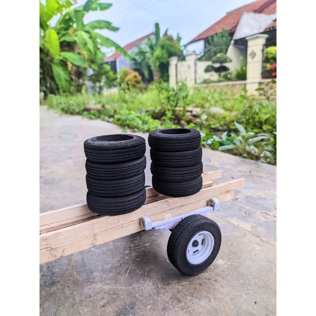 ban ukuran truk plastik diameter 5cm cocok untuk ganti ban original