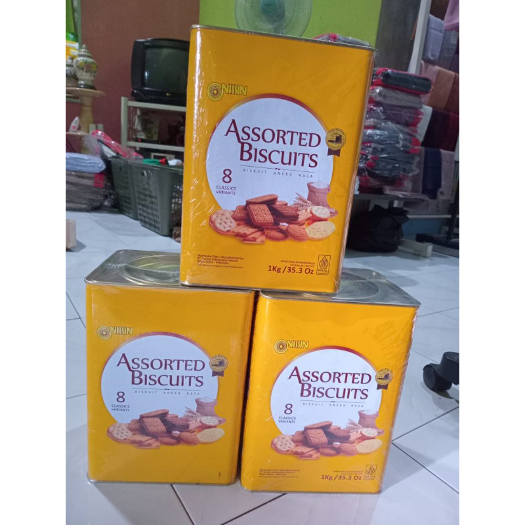 NISSIN Yellow Assorted Biscuit Kaleng Segi |Nissin biskuit aneka rasa kaleng segi