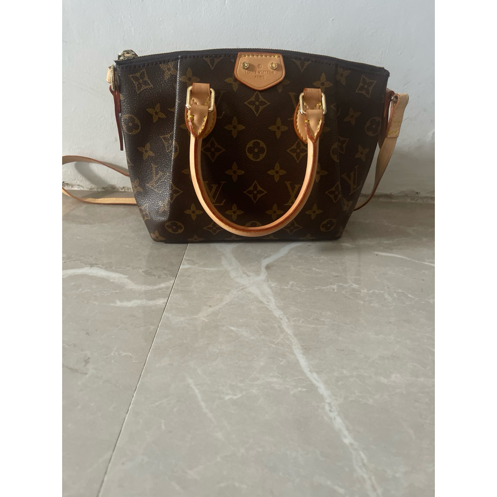 lv turenne size 20