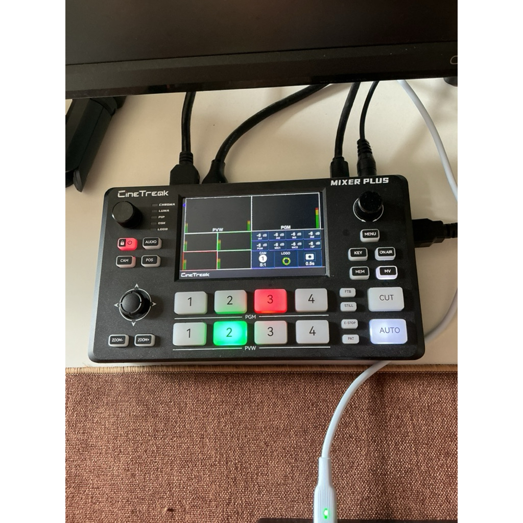 Cinetreak Mixer Plus video switcher