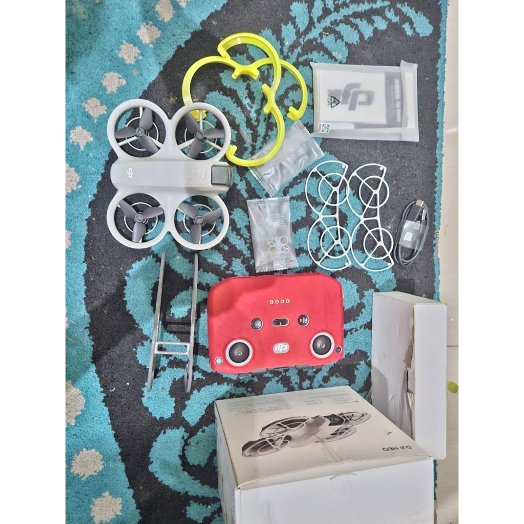 DJI Neo Fly More Combo (second product)