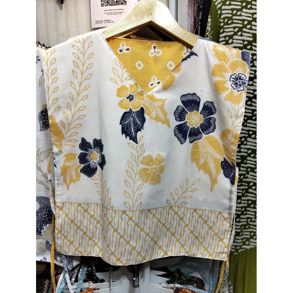 VEST BATIK MOTIF BOLAK-BALIK