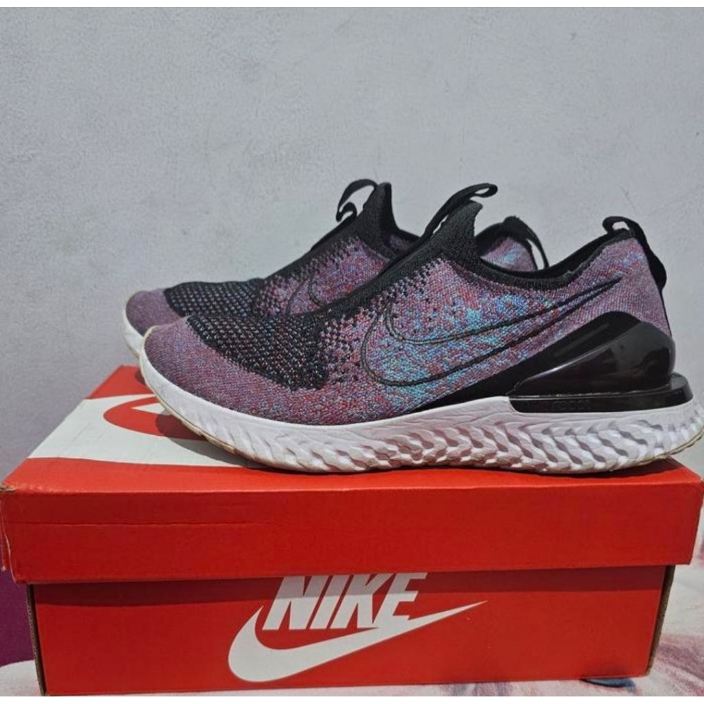 Preloved Nike Epic Phantom React