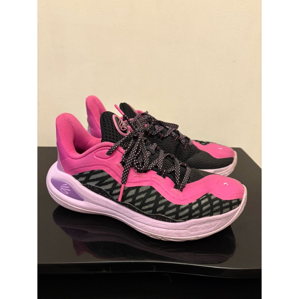 Preloved Sepatu anak Under Armour Original size 38 second baik