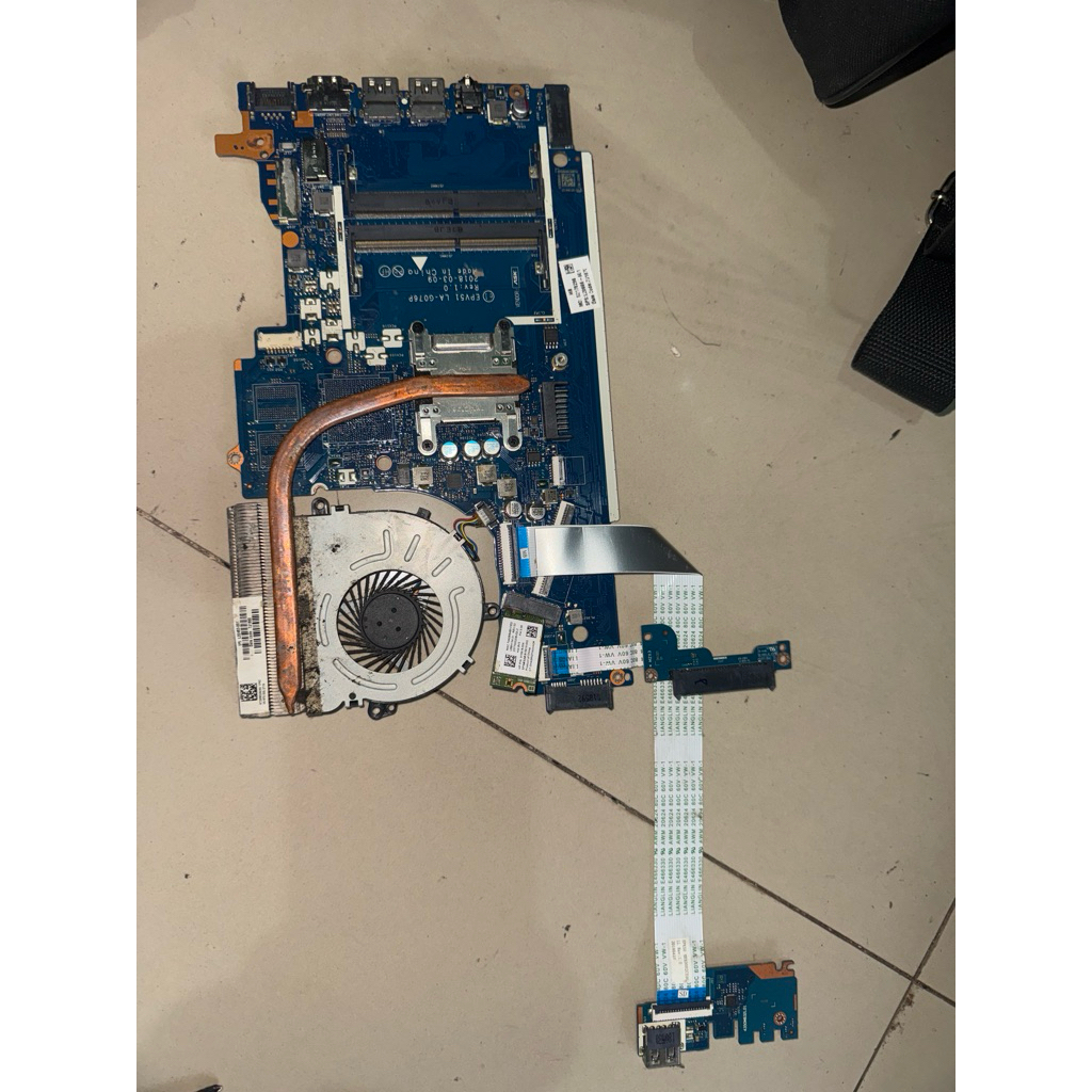 mainbord HP 15-db0010AU Ryzen 3 2200U mainbord normal garansi