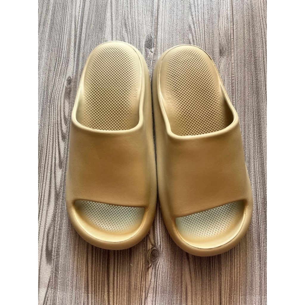 Prelove - Sandal Pose Cloud Bounce