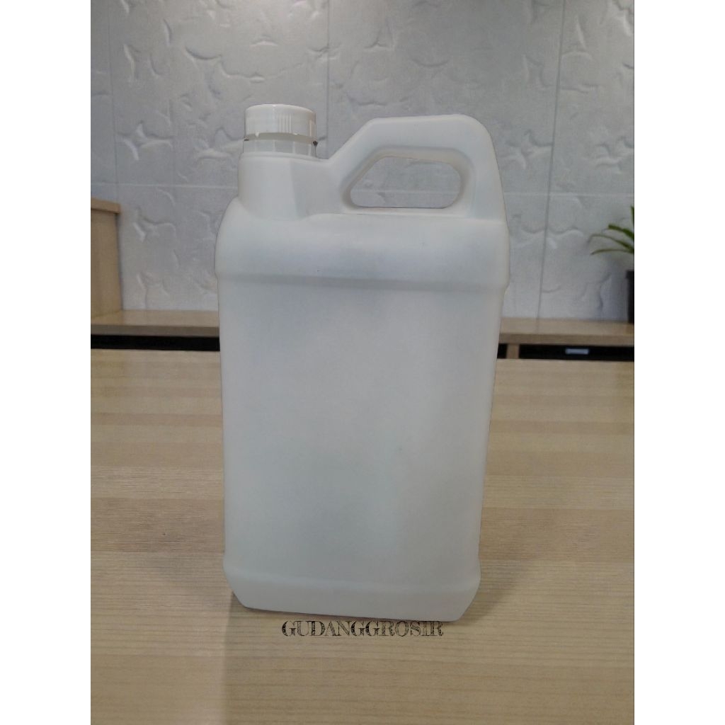 Jerigen 5 liter ( Bekas sabun cair )