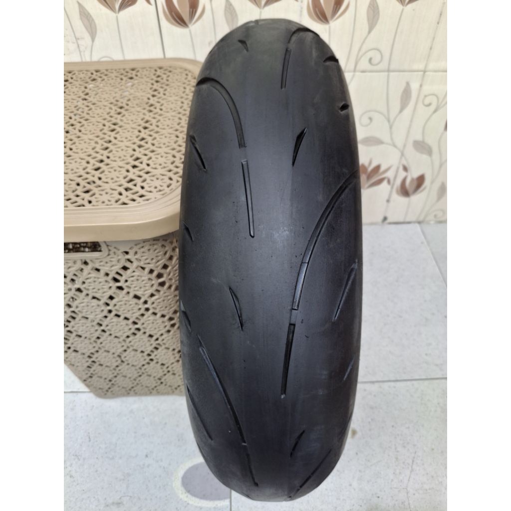 Maxxis uk 150/60 ring 17 supermax tubles . pnp motorsport