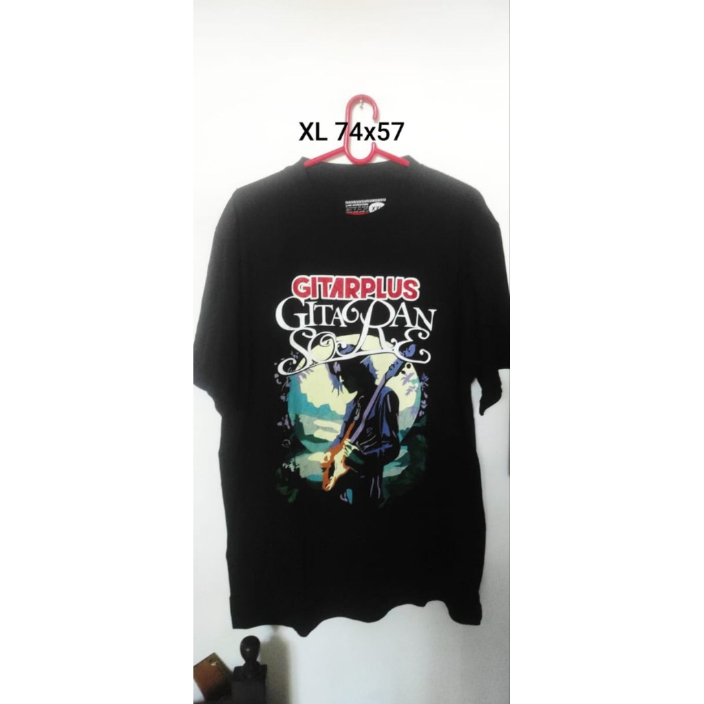 Kaos Gitaris Steve Vai