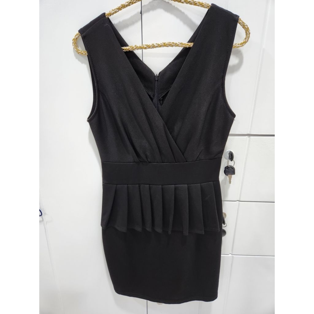 PRELOVED DRESS PEPLUM DRESS PESTA