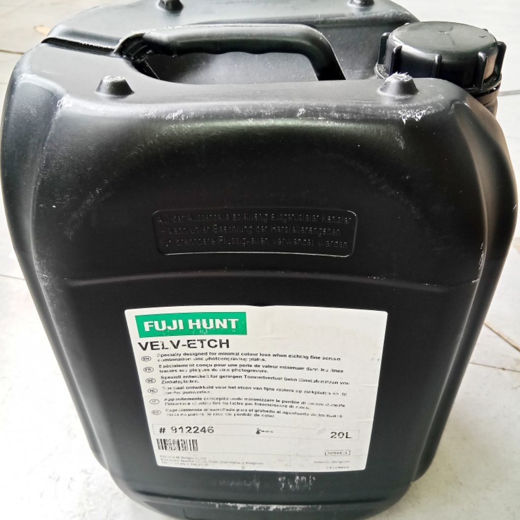 OIL SOLUTION FUJI HUNT JEPANG ETCH ETCHING OLI ADDITIVE UNTUK PLATE KLISE MATRAS EMBOSSED SIZE 20 LI