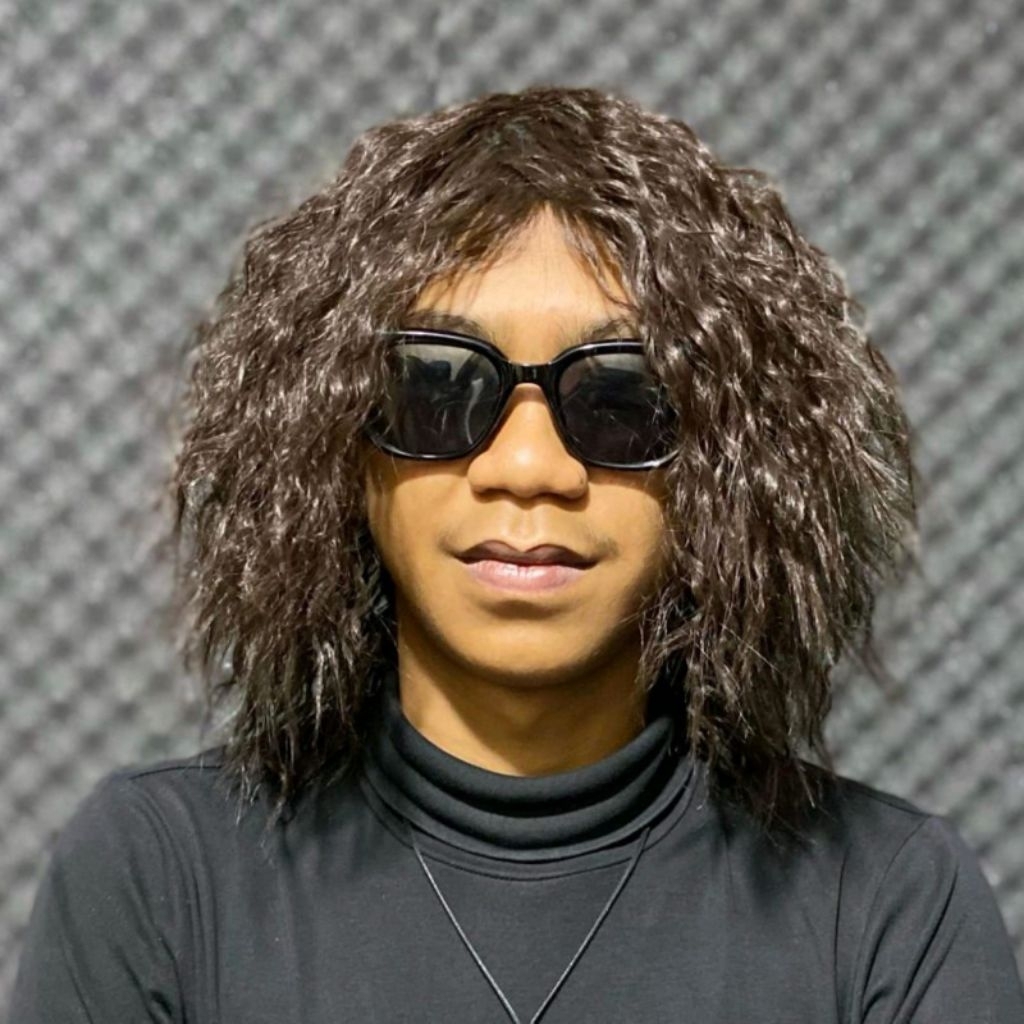 Wig Pria Rambut Pendek Model Keriting Ikal Sebahu Warna Hitam dan Coklat Gaya Rambut Kaka Slank