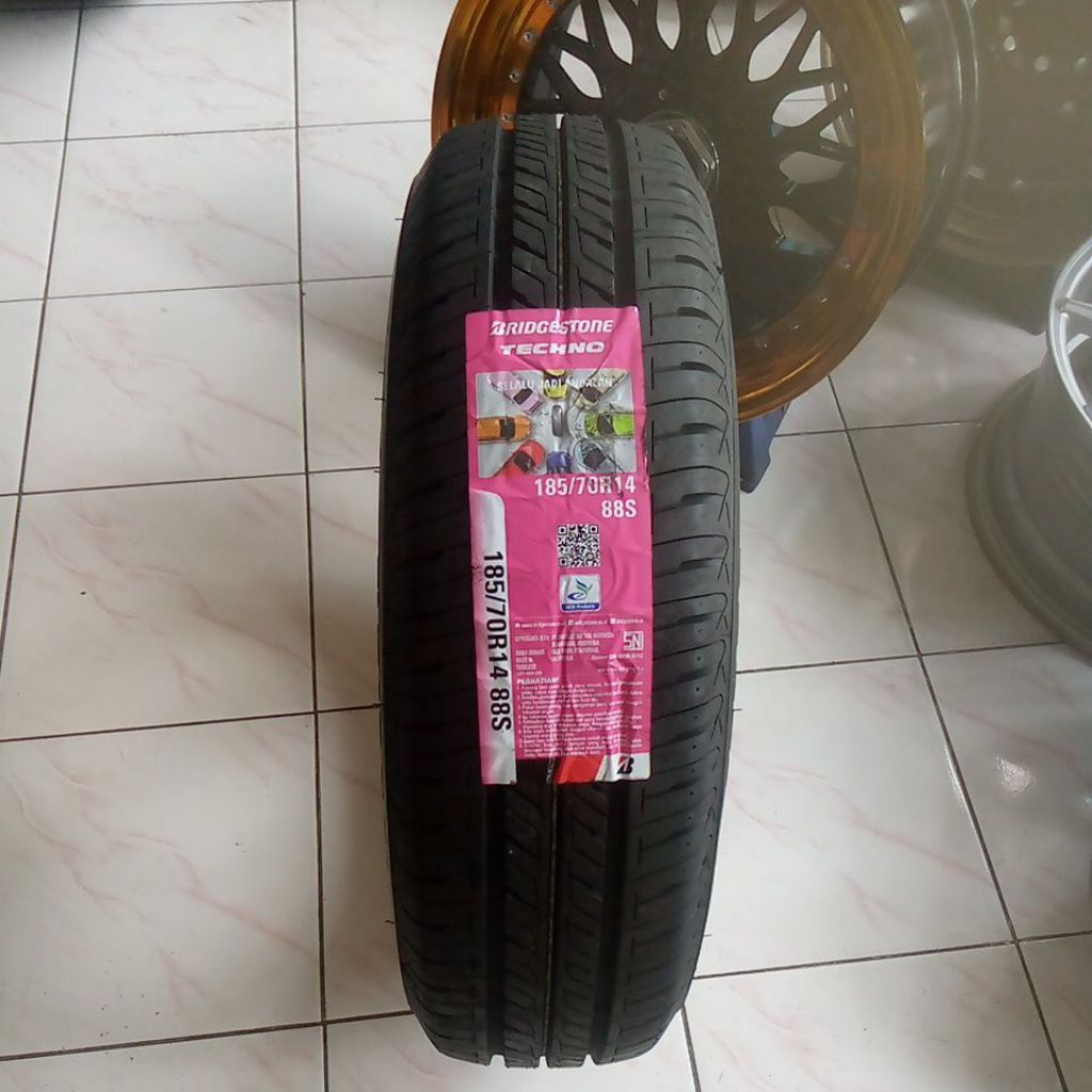 Ban Bridgestone New Techno 185 70 R14 88S Tahun Ban 2026