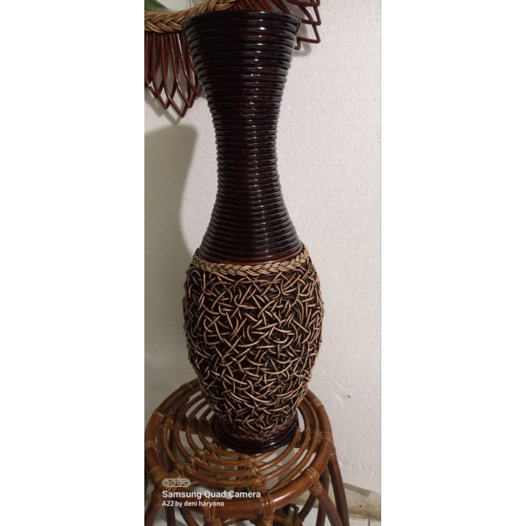 guci rotan estetik hiasan rumah