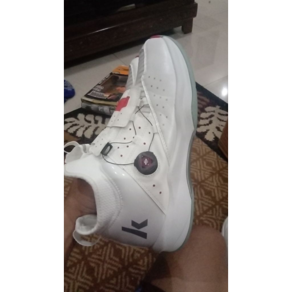Sepatu Badminton Kawasaki BOA