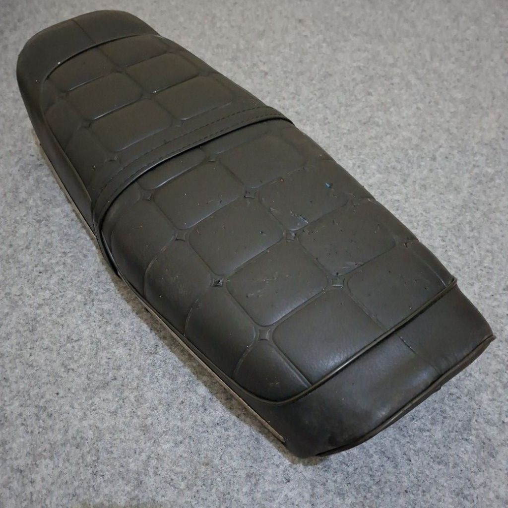Seat Assy Jok Jog GP GP100 GP125 Suzuki GP GP100 GP125 High Quality Nos