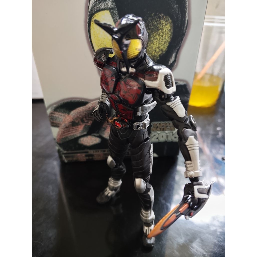 SHF Figuarts Kamen Rider Kabuto SS Shinkocchou Seihou Figure Baru PVC Dark