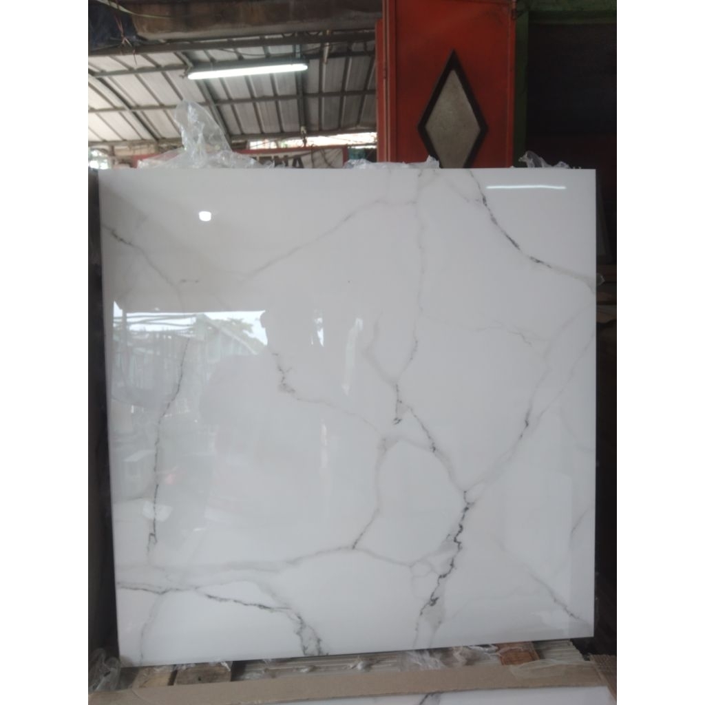 granit 80x80 putih carara