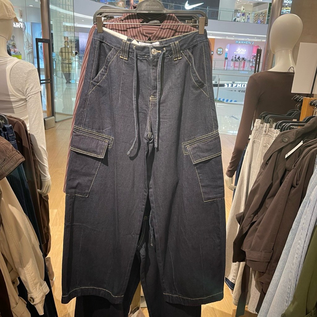 Jeans Cargo BERSHKA Women Jastip (jasa titip)