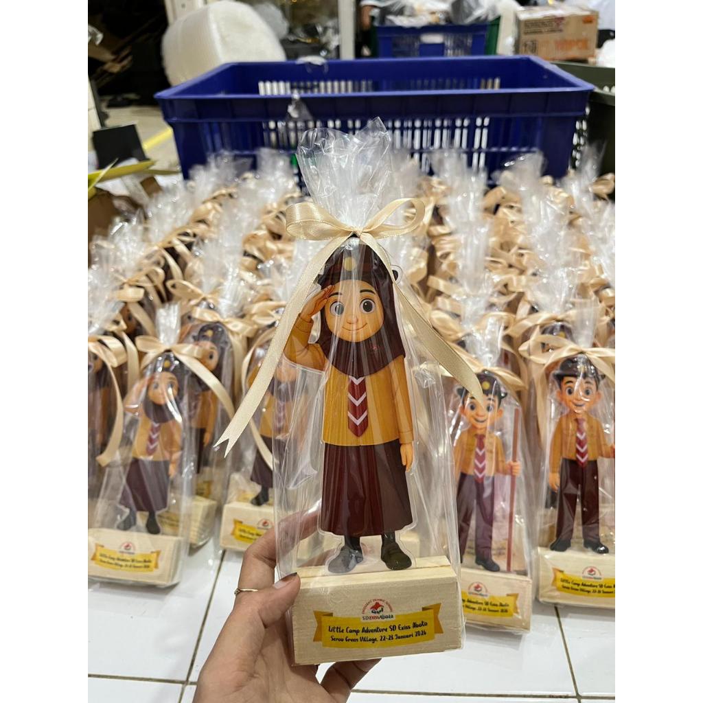Piala Pramuka tatakan Kayu lengkap bungkus pita