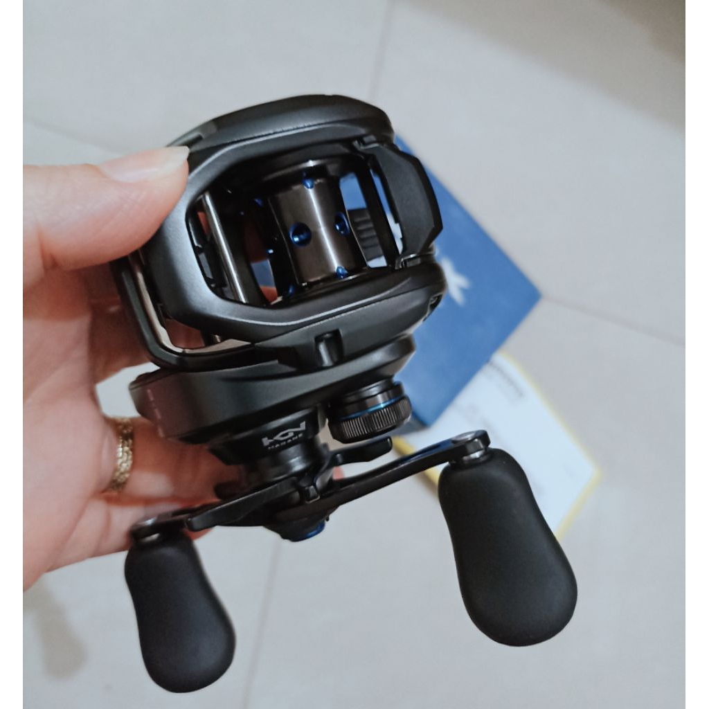 Reel Shimano SLX MGL 71XG Left Hand