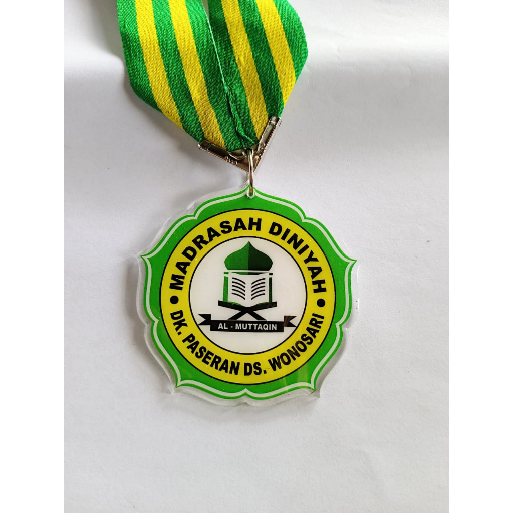 Samir Wisuda / Medali/Kalung Wisuda