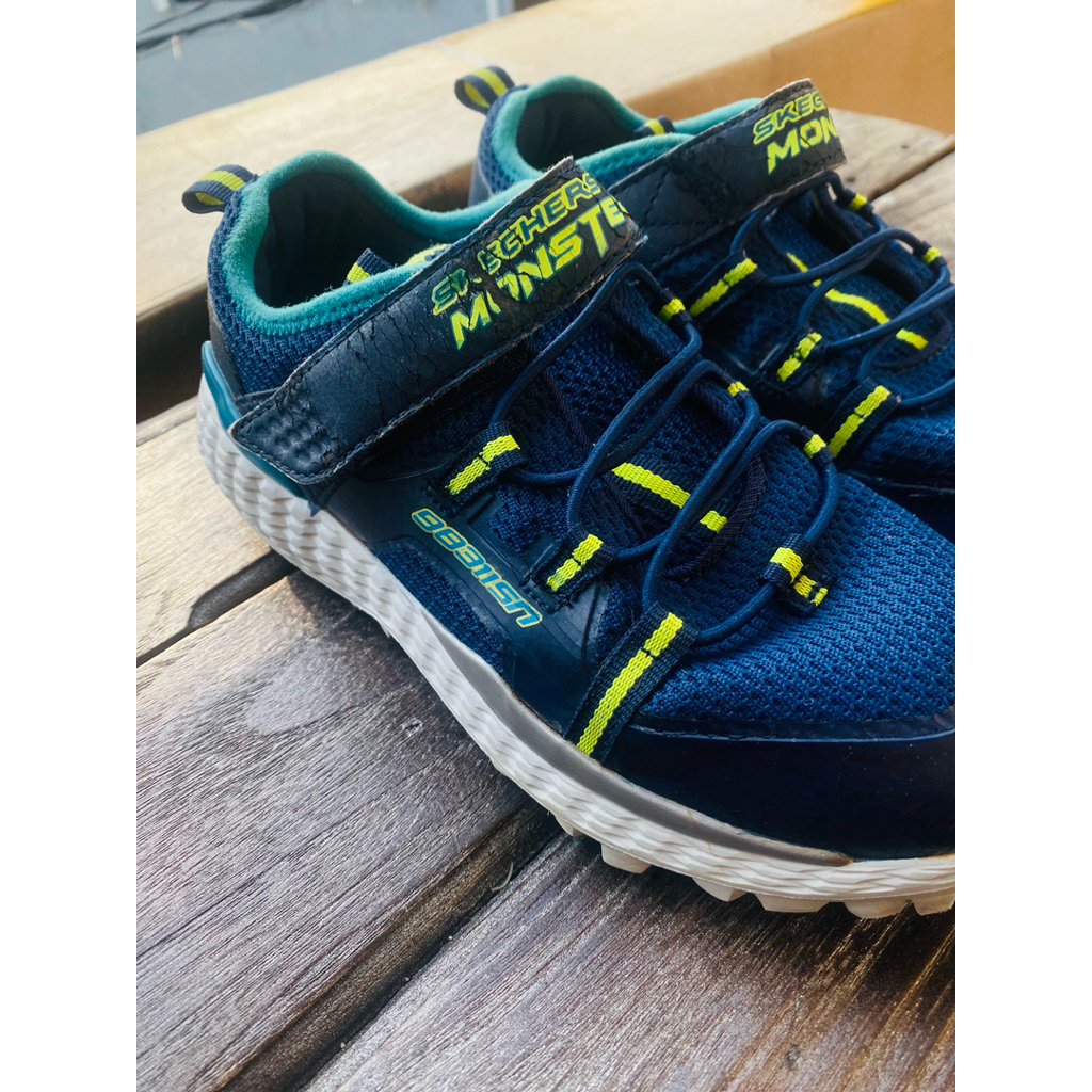 PL sepatu anak skechers monster