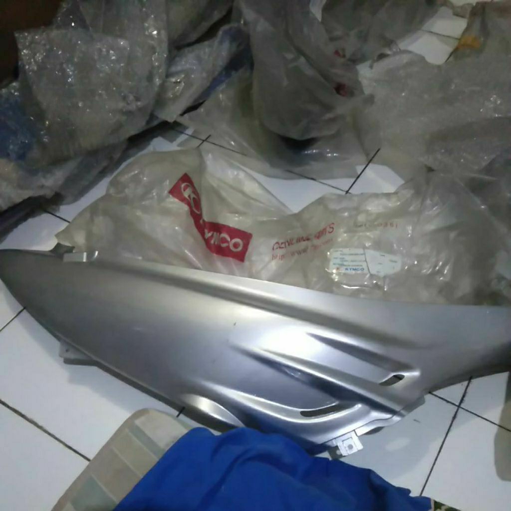 cover body/tempong kymco bebek cevira/visa 110cc(kanan saja)