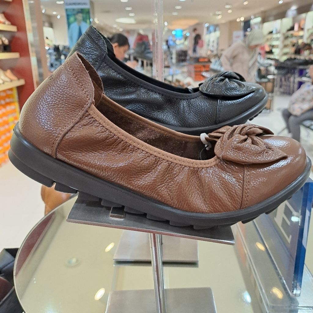 sepatu kulit wanita Rohde