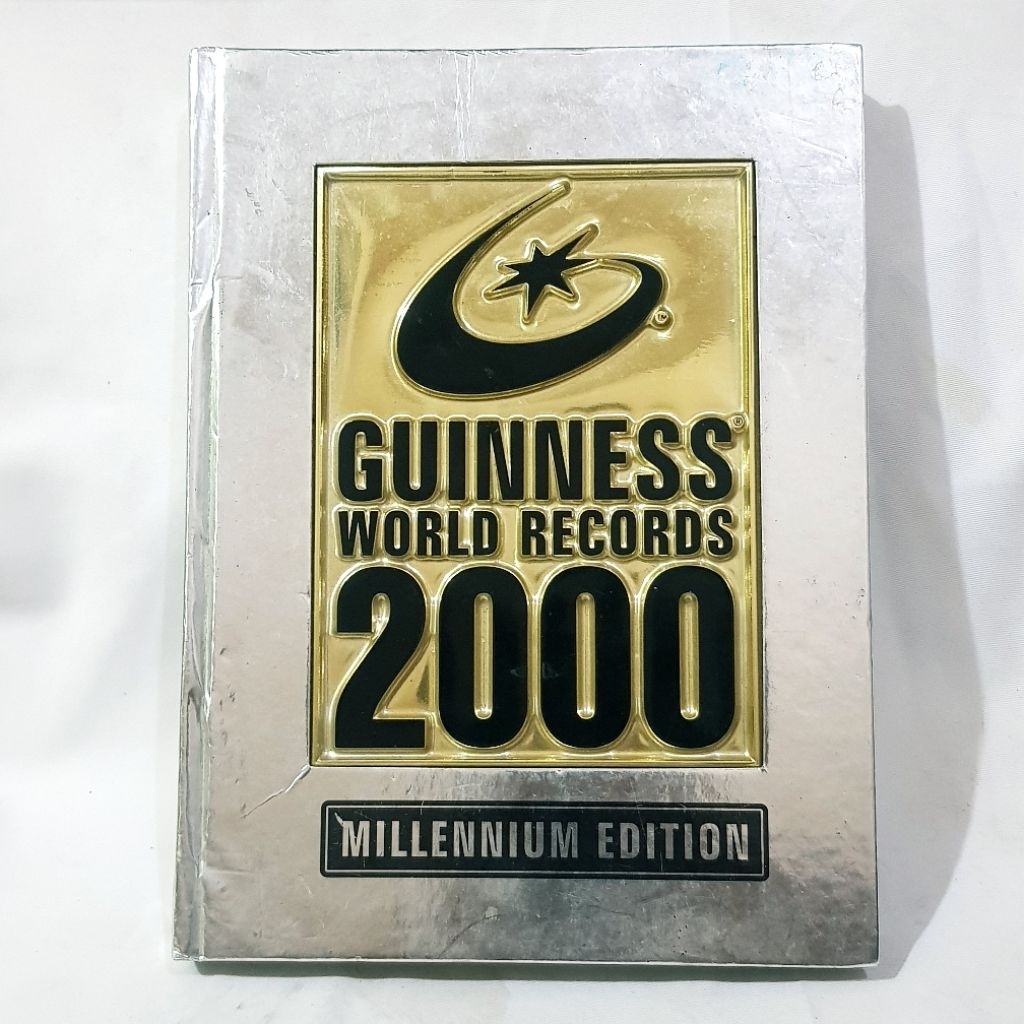 GUINNESS WORLD RECORDS 2000