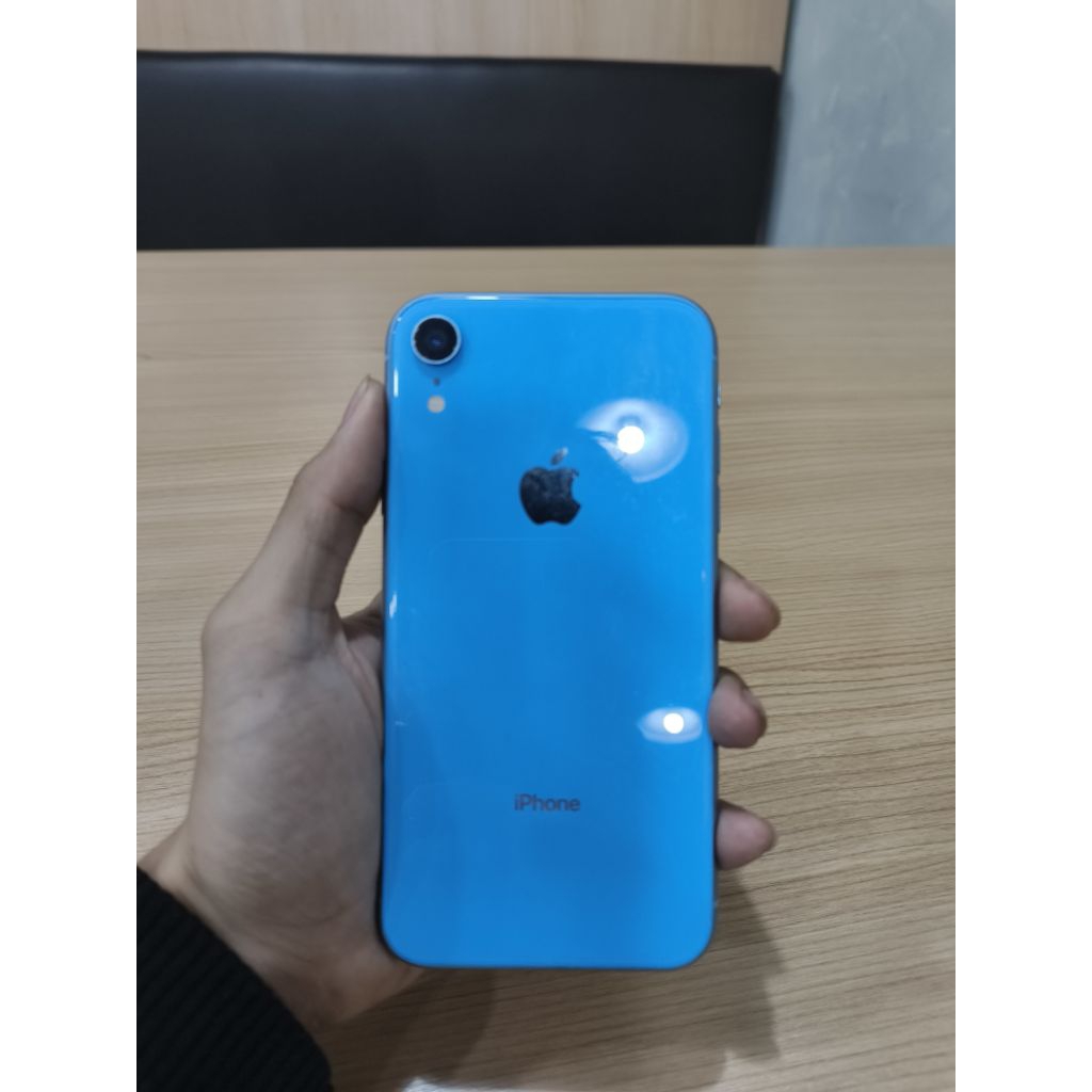 iphone xr 64gb