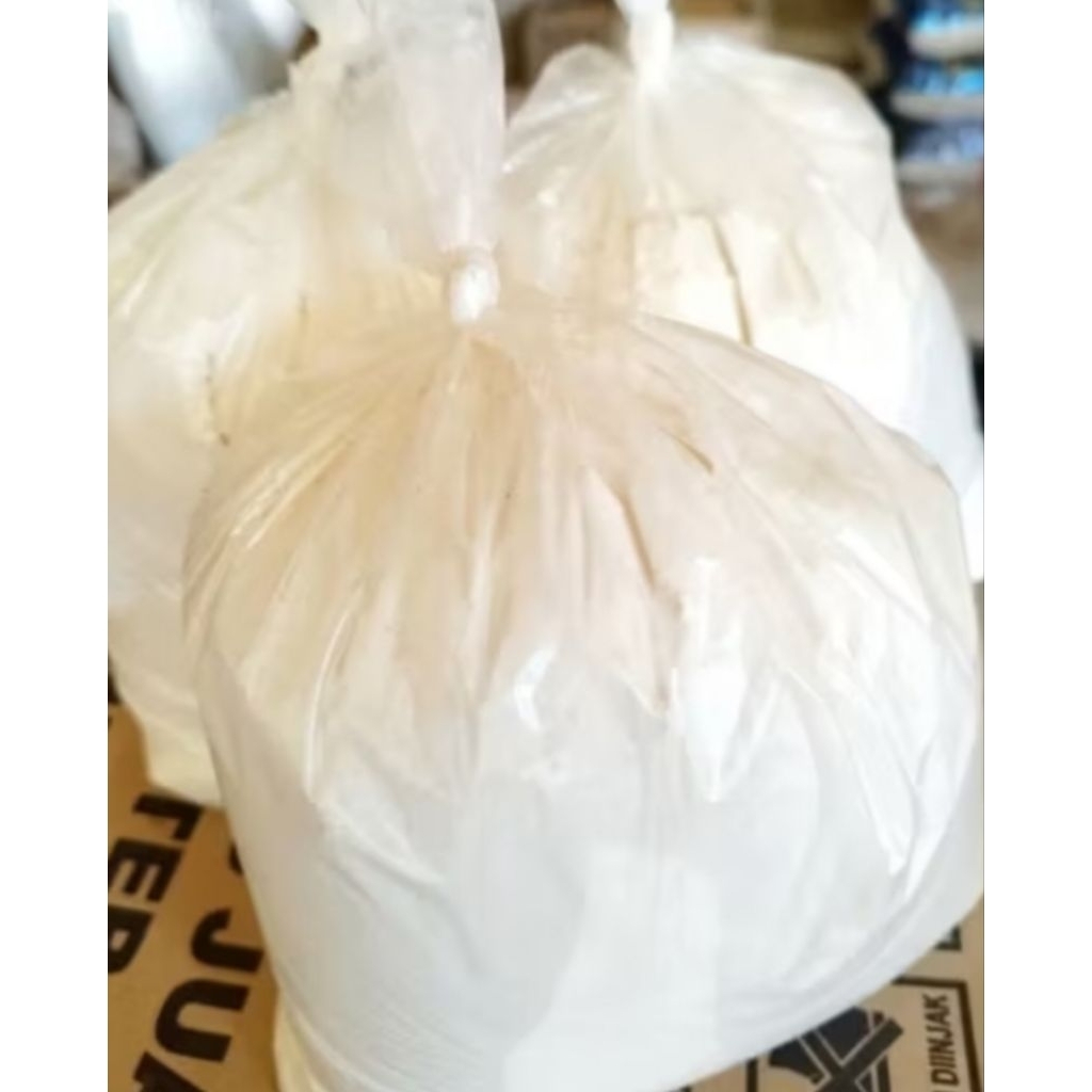 Tepung Terigu segitiga biru/lencana merah