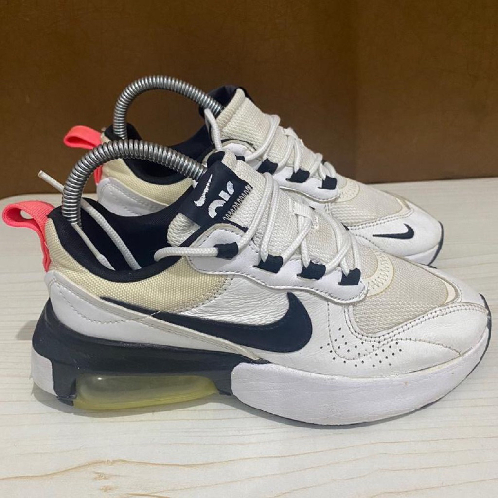 Sepatu Second-PRELOVED Nike Airmax Verona Black/White Size US 6 / 36.5